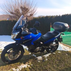 Suzuki DL 650 V-Strom (2005) pěkný, 31 tis.km, kufr