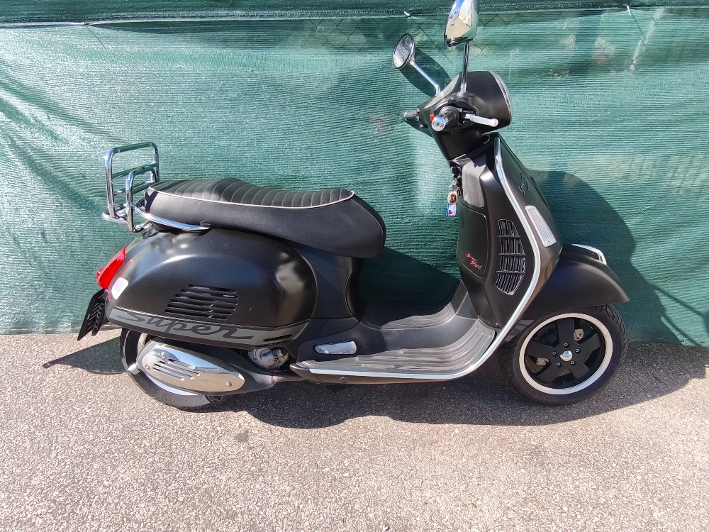 Vespa GTS 300i.e. Super (2011) - Obrázek 2