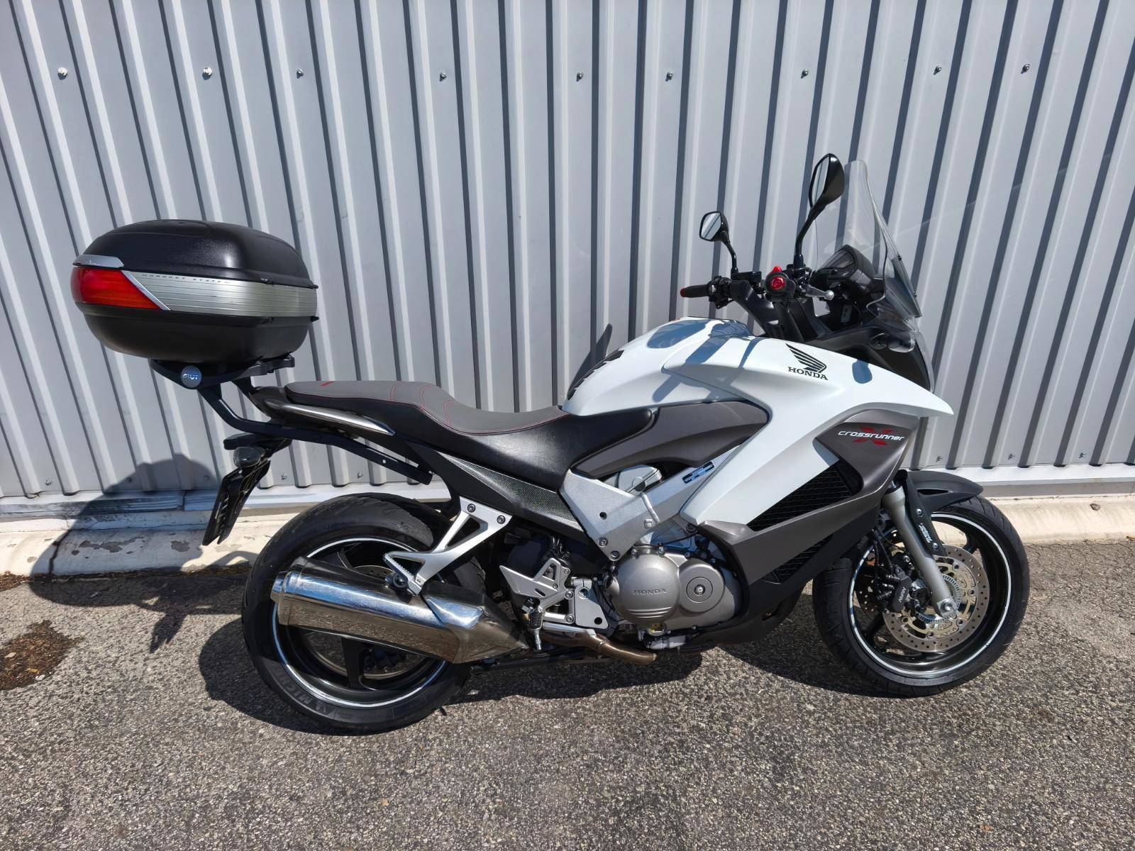 Honda VFR 800 X Crossrunner (2013) nádherný kousek - Obrázek 2