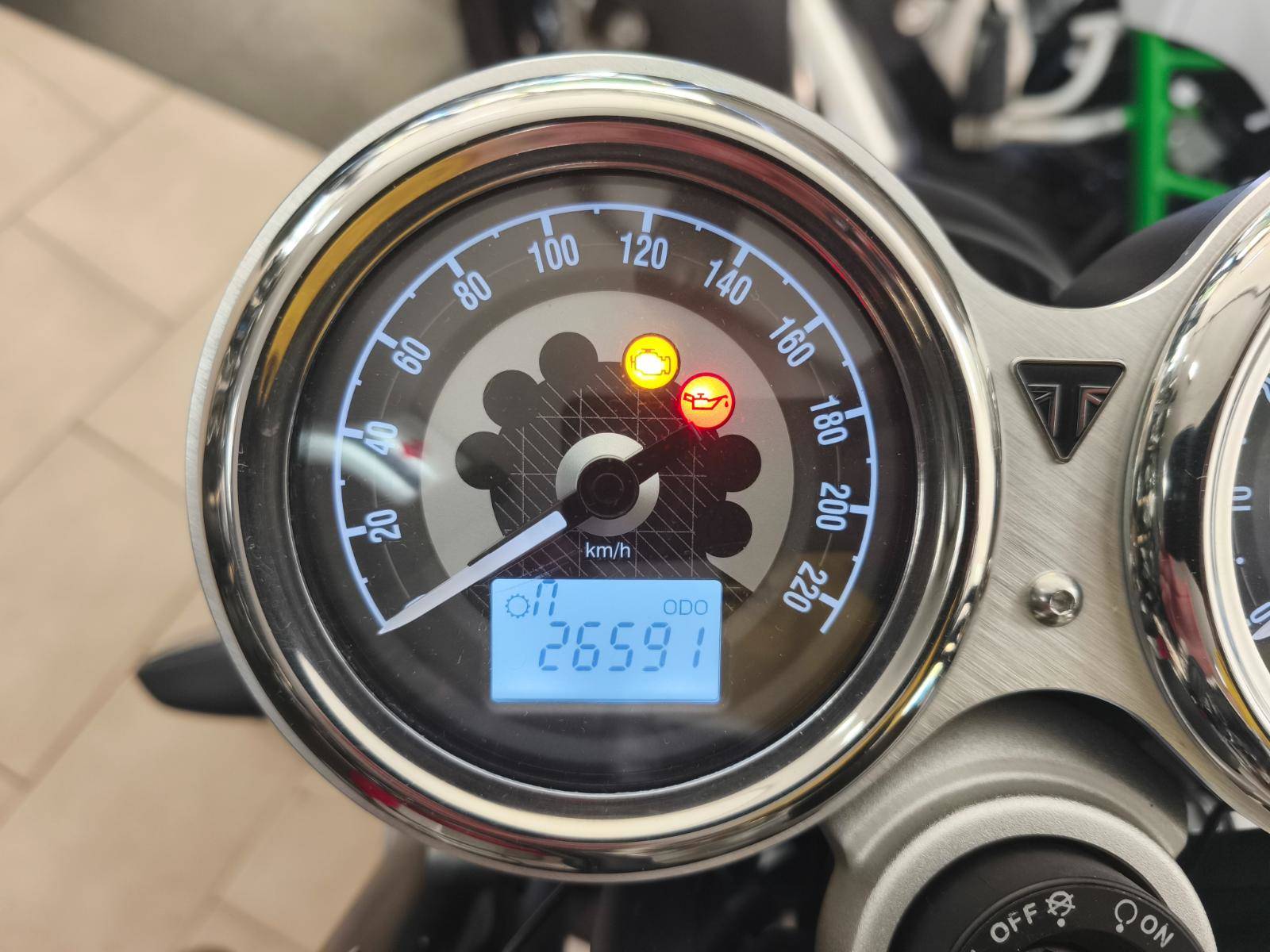 Triumph Speed Twin 1200 (2022) TOP - Obrázek 2