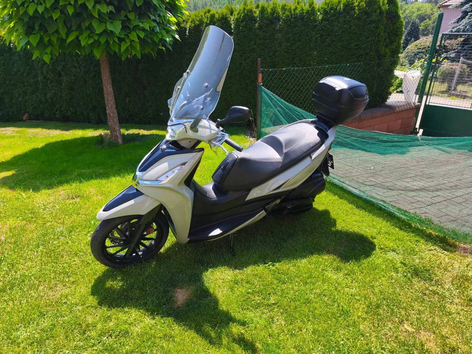 Kymco Agility 300i.e. ABS (2020) kufr, plexi, po servisu