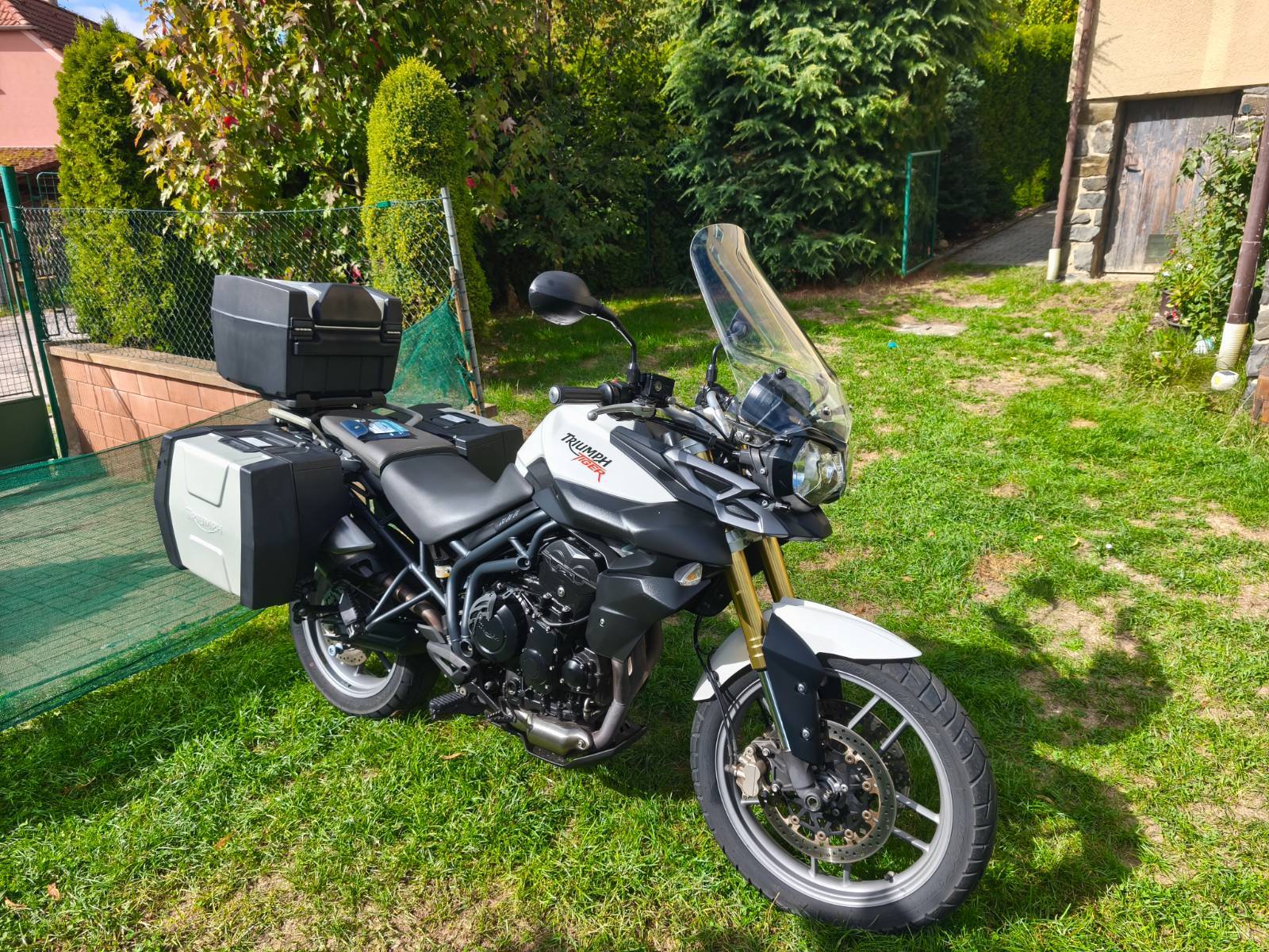 Triumph Tiger 800 XR (2011) 20 tis.km, kufry, po servisu - Obrázek 2
