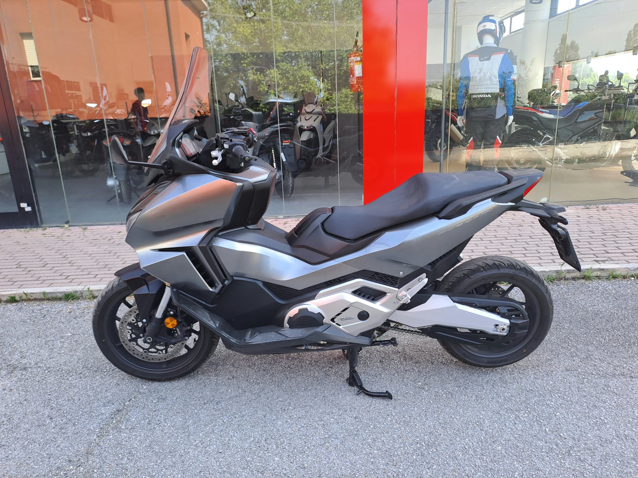 Honda Forza 750 (2023) TOP stav