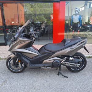 Kymco AK 550i ABS (2021) TOP stav, 11 tis.km