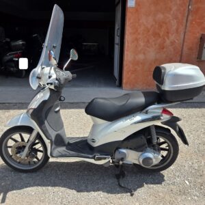 Piaggio Liberty 125 (2009) řp.sk. B, plexi, kufr
