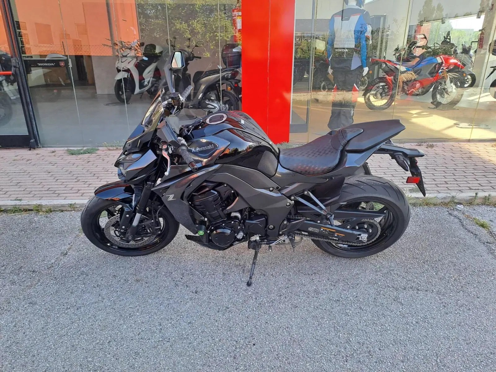Kawasaki Z 1100 (2026) stav nového motocyklu